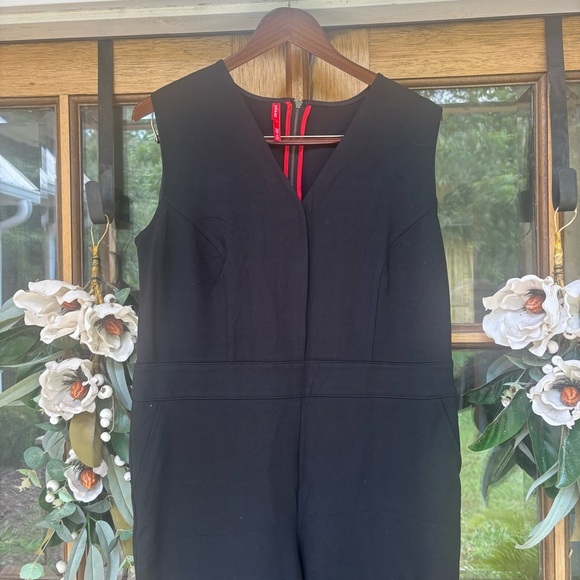 NWT Spanx The Perfect Sleeveless Jumpsuit Black XL - Picture 8 of 12